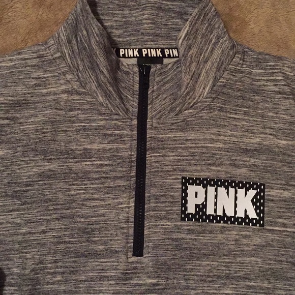 SALE 🍀PINK V/S Top - Picture 2 of 4